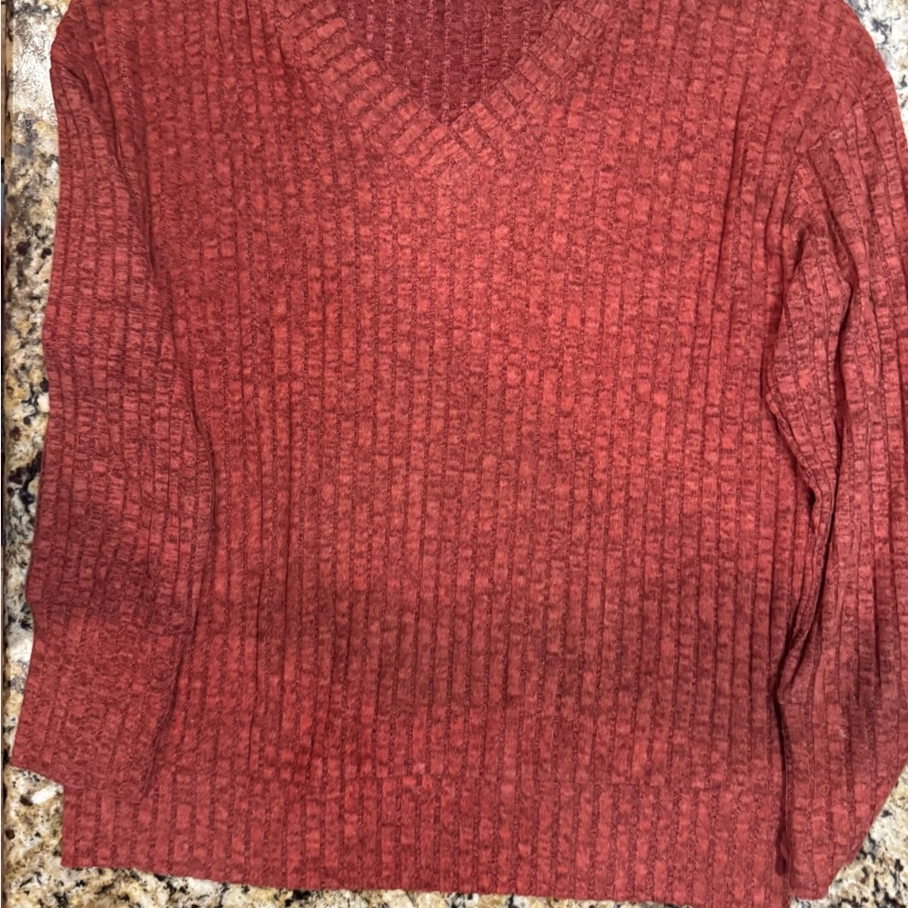 Women’s Red/Orange V-Neck Sweater Size Large
